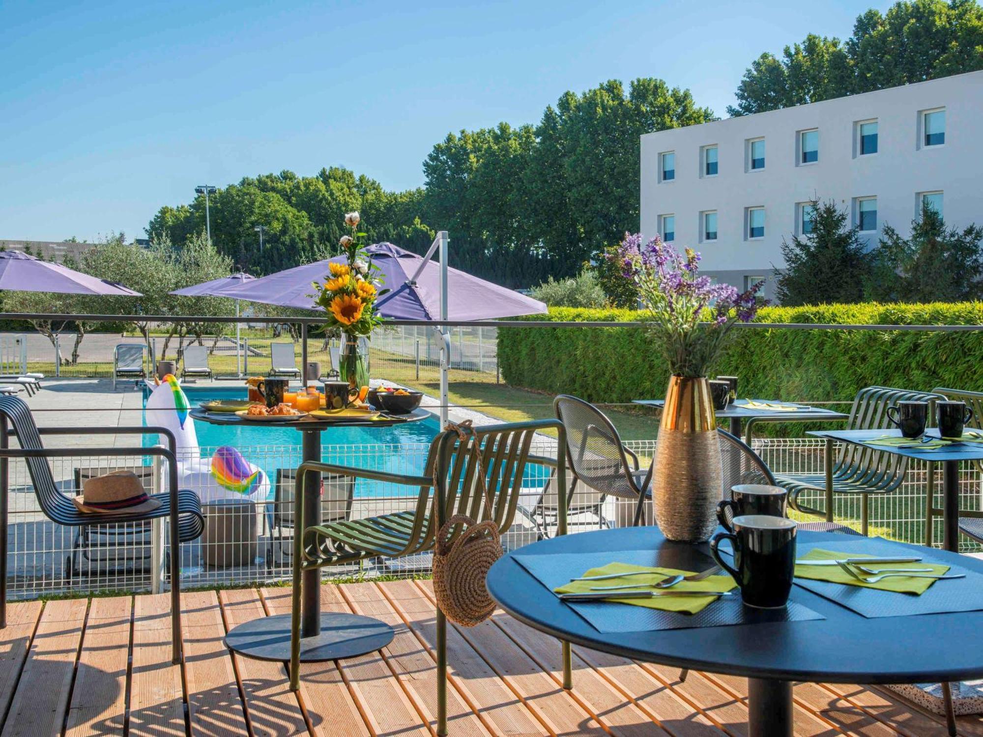 Ibis Styles Pertuis Portes Du Luberon Экстерьер фото