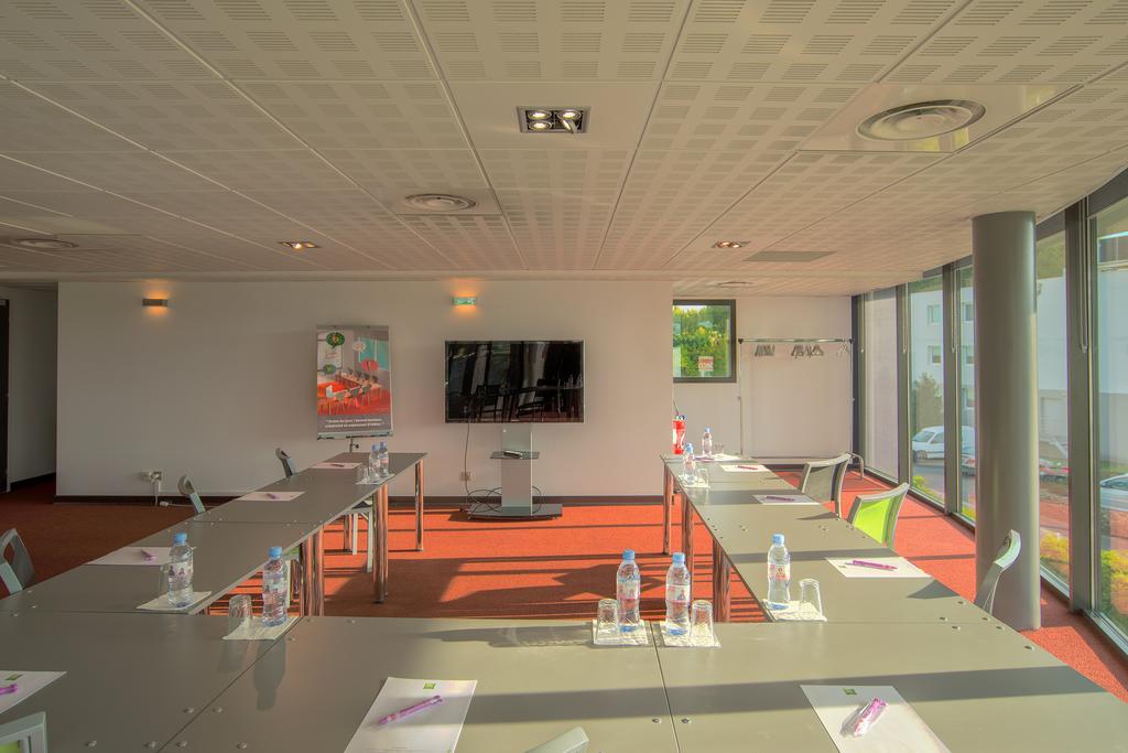 Ibis Styles Pertuis Portes Du Luberon Экстерьер фото